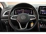 Volkswagen T-Roc 1.5 TSI 150pk DSG Style Trekhaak IQ.Light Camera Virtual Cockpit Stoelverwarming Navigatie