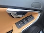 Volvo V40 2.0 T3 Inscription | Vol-Leder | LED | Camera | NAP | Climate | CC |