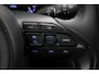 Toyota Yaris Cross 1.5 Hybrid Explore | Apple Carplay / Android Auto | Stoelverwarming | Parkeersensoren voor/achter | Keyless | Camera | Full LED | 17 inch