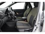 Toyota Yaris Cross 1.5 Hybrid Explore | Apple Carplay / Android Auto | Stoelverwarming | Parkeersensoren voor/achter | Keyless | Camera | Full LED | 17 inch