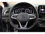 Volkswagen T-Roc 1.5 TSI 150pk DSG R-Line Edition Camera Stoelverwarming Keyless Adaptive Cruise Virtual Cockpit