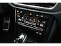 Volkswagen T-Roc 1.5 TSI 150pk DSG R-Line Edition Camera Stoelverwarming Keyless Adaptive Cruise Virtual Cockpit