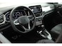 Volkswagen T-Roc 1.5 TSI 150pk DSG R-Line Edition Camera Stoelverwarming Keyless Adaptive Cruise Virtual Cockpit