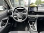 Toyota Yaris 1.5 hybride Dynamic l Coral Red Pack l Origineel NL l 1e-eigenaar l Fabrieksgarantie t/m 2028