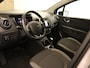 Renault Captur 1.2 TCe Intens - ORIGINEEL NEDERLANDSE AUTO - VASTE TREKHAAK - TREKGEWICHT 1200 KG - VOLLEDIGE ONDERHOUDSHISTORIE AANWEZIG- PARKEERSENSOREN VOOR/ ACHTER - CAMERA - INPARKEERSYSTEEM - DODEHOEK DETECTIE - NAVIGATIE