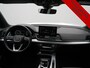 Audi Q5 50 TFSI e S Line PHEV 300pk Dealer O.H. | Trekhaak Af Fabriek | Panodak | 360 Camera | Adaptive Cruise | Sportstoelen Memory & Verwarmd | Park Assist | Navigatie | DAB | Standkachel | Plug In Hybrid |