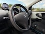 Peugeot 107 1.0 Active / 1e Eigenaar / slechts 64.865 km / 2x Camera / Airco / PDC / LED / 14" Velgen / Goed Onderhouden! /