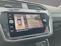 Volkswagen Tiguan 1.4TSIeHybrid 180kW/245PK R-Line Black Style · Panoramadak · Trekhaak · 360°Camera + Parkeersensoren · Stoelverwarming · Apple/Android Car Play · Dodehoeksensor ·