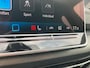 Volkswagen Golf Variant 1.5eTSI/150PK R-Line Black Style DSG · Navigatie · Harman/Kardon · 360°Camera + Parkeersensoren · Stoelverwarming · Garantie t/m 23-04-2030 of 100000km.