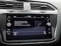 Volkswagen Tiguan 1.4 TSI eHybrid R-Line Business+ 245 PK| Dealeronderhouden | Trekhaak | Panoramadak | Navigatie | Achterklep Elektrisch | Stoelverwarming Voor & Achter | Stuurwielverwarming | Achteruitrijcamera
