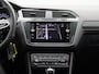 Volkswagen Tiguan 1.4 TSI eHybrid R-Line Business+ 245 PK| Dealeronderhouden | Trekhaak | Panoramadak | Navigatie | Achterklep Elektrisch | Stoelverwarming Voor & Achter | Stuurwielverwarming | Achteruitrijcamera