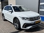Volkswagen Tiguan 1.4 TSI eHybrid R-Line Business / AUTOMAAT/ 245 PK/ 2X R-LINE/ ACC/ PARK.SENSOREN V+A/ CAMERA/ DODEHOEK/ KEYLESS/ APP-CONNECT/ ELEK.ACHTERKLEP/ DIGITAL DASH/ NAVI/ DAB/ CLIMA/ LED