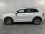 Volkswagen Tiguan 1.4 TSI eHybrid R-Line / AUTOMAAT/ 245 PK/ 2X R-LINE/ ACC/ PARK.SENSOREN V+A/ CAMERA/ DODEHOEK/ KEYLESS/ APP-CONNECT/ ELEK.ACHTERKLEP/ DIGITAL DASH/ NAVI/ DAB/ CLIMA/ LED