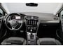 Volkswagen Golf 1.5 TSI Highline Business R|PANO|Massage|ACC|NAP