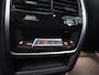 BMW X5 xDrive50e | M-Pakket Pro | Iconic Glow | Carbon in en exterieurpakket | Alcantara Hemel | Travel Pakket | Innovation Pack | Comfort-Pakket Plus | Comfort stoelen | Stoelverwarming/Koeling | SoftClose | 22" Lichtmetalen Jet Black | Fabrieksgarantie tot 08-2027 |