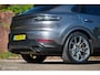 Porsche Cayenne Coupé 3.0 E-Hybrid | Dealer OH | Meesturende As | Sportchono | Stoelkoeling | Dubbel glas | Trekhaak | Panorama | LED | Adaptive | NL auto NAP |