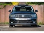 Volkswagen Tiguan 2.0 TSI 4Motion Highline | Panorama | Trekhaak | Virtual cockpit | Camera | Massage | HUD | AWD | Adaptive cruise | LED |