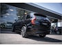 Volvo XC90 T8 Plug-in hybrid AWD ULTRA DARK **Lucht vering** Trekhaak**Panodak B&W**Stoelventilatie+Massage