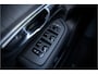 Volvo XC90 T8 Plug-in hybrid AWD ULTRA DARK **Lucht vering** Trekhaak**Panodak B&W**Stoelventilatie+Massage