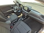 Kia Stonic 1.0 T-GDi MHEV DynamicLine | Automaat | Cruise Control | Climate Control | Camera | Navigatie | LM Velgen |