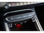 Jeep Avenger 1.2 e-Hybrid Summit | 8 Jaar Garantie| Camera | Navigatie | El. Achterklep | Keyless Entry & Start | Parkeersensoren | 18 Inch Lichtmetalen velgen |