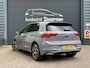 Volkswagen Golf 1.5 eTSI Style | Pano | Massage | IQ Light
