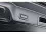 Land Rover Range Rover Evoque 1.5 P300e AWD R-Dynamic | Rijklaar! | Pano | Afn. Trekhaak | Stoelverw. | Cruise | All Season | Elek. stoelen+Leder | 360*+PDC | CarPlay | Elek. Klep V