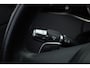 Land Rover Range Rover Evoque 1.5 P300e AWD R-Dynamic | Rijklaar! | Pano | Afn. Trekhaak | Stoelverw. | Cruise | All Season | Elek. stoelen+Leder | 360*+PDC | CarPlay | Elek. Klep V