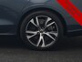 Volvo V60 T6 Recharge AWD R-Design PHEV 340pk Dealer O.H | Trekhaak Af Fabriek | Panodak | Harman / Kardon | Lederen Sportstoelen Memory & Ventilatie | Camera | Keyless | Stuur & Stoelen Verwarmd | Apple Carplay | Virtual | Navigatie | Cruise Control | DAB+ | 18" L.M | Plug In Hybrid |