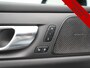 Volvo V60 T6 Recharge AWD R-Design PHEV 340pk Dealer O.H | Trekhaak Af Fabriek | Panodak | Harman / Kardon | Lederen Sportstoelen Memory & Ventilatie | Camera | Keyless | Stuur & Stoelen Verwarmd | Apple Carplay | Virtual | Navigatie | Cruise Control | DAB+ | 18" L.M | Plug In Hybrid |