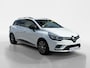 Renault Clio Estate 0.9 TCe Limited | Trekhaak | Parkeersensoren | Navigatie | Bluetooth | Cruise & Climate Control | Onderhoudshistorie | 12 Maanden BOVAG Garantie