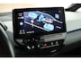 Volkswagen ID.3 204pk 58 kWh First Max HUD Panoramadak Camera Navigatie Stoelverwarming Keyless