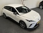 MG MG4 ELECTRIC LUXURY LONG RANGE 204 PK 64 KWH FABRIEKGARANTIE TOT 2031 !!! NAVIGATIE ADAPTIVE CRUISE CONTROL APPLE CARPLAY/ANDROID 360 CAMERA STOEL EN STUURVERWARMING DODEHOEKSENSOREN RIJSTROOKSENSOREN KEYLESS GO ZEER MOOI !!