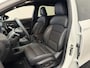 MG MG4 ELECTRIC LUXURY LONG RANGE 204 PK 64 KWH FABRIEKGARANTIE TOT 2031 !!! NAVIGATIE ADAPTIVE CRUISE CONTROL APPLE CARPLAY/ANDROID 360 CAMERA STOEL EN STUURVERWARMING DODEHOEKSENSOREN RIJSTROOKSENSOREN KEYLESS GO ZEER MOOI !!