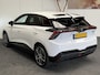 MG MG4 ELECTRIC LUXURY LONG RANGE 204 PK 64 KWH FABRIEKGARANTIE TOT 2031 !!! NAVIGATIE ADAPTIVE CRUISE CONTROL APPLE CARPLAY/ANDROID 360 CAMERA STOEL EN STUURVERWARMING DODEHOEKSENSOREN RIJSTROOKSENSOREN KEYLESS GO ZEER MOOI !!