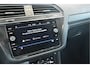 Volkswagen Tiguan 1.4 TSI eHybrid 2X R-LINE Black Style navi camera led pdc 19 inch !!