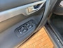 Volvo V70 2.4 Momentum leer navi airco trekhaak