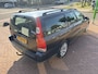 Volvo V70 2.4 Momentum leer navi airco trekhaak