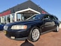 Volvo V70 2.4 Momentum leer navi airco trekhaak