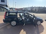 Volvo V70 2.4 Momentum leer navi airco trekhaak
