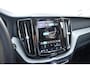 Volvo XC60 T6 350PK Automaat Plug-in Hybrid AWD Plus Dark / Navigatie / 360 Camera / Adaptieve Cruise Control / Stuur & Stoelverwarming / Stoelverwarming achter / Elektr. Achterklep / Schuifdak / Trekhaak