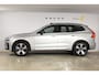 Volvo XC60 T6 350PK Automaat Plug-in Hybrid AWD Plus Dark / Navigatie / 360 Camera / Adaptieve Cruise Control / Stuur & Stoelverwarming / Stoelverwarming achter / Elektr. Achterklep / Schuifdak / Trekhaak