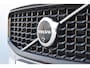 Volvo XC60 T6 350PK Automaat Plug-in Hybrid AWD Plus Dark / Navigatie / 360 Camera / Adaptieve Cruise Control / Stuur & Stoelverwarming / Stoelverwarming achter / Elektr. Achterklep / Schuifdak / Trekhaak