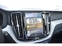 Volvo XC60 T6 350PK Automaat Plug-in Hybrid AWD Plus Dark / Navigatie / 360 Camera / Adaptieve Cruise Control / Stuur & Stoelverwarming / Stoelverwarming achter / Elektr. Achterklep / Schuifdak / Trekhaak