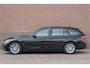 BMW 3-Serie 318i Automaat Corporate Lease Executive, Origineel NL, Sportstoelen, Trekhaak, Full LED, Navigatie, PDC.