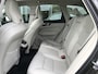 Volvo XC60 2.0 B5 Momentum Exclusive | Rijklaar incl 12 mnd Bovag | Panoramadak Trekhaak Carplay Headup