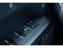 Land Rover Defender 110 5.0 V8 525PK | Incl.BTW | NL Auto | ACC | 360 Cam | Head Up | Pano | Full PPF | Luchtvering | Koelkast | Lane & Side Assist | E.Trekhaak 3500kg | Voorruitverwarming + Stuurverwarming | Meridian Audio | 22" | Sport Uitlaat | Garagedeur opener (Homelink) | Apple & Android Carplay | Dealer Onderhouden | Alarm.