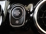 Mercedes-Benz B-klasse 180 Business Solution AMG Parkeercamera / Stoelverwarming / elektrische kofferklep /
