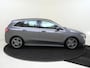 Mercedes-Benz B-klasse 180 Business Solution AMG Parkeercamera / Stoelverwarming / elektrische kofferklep /
