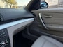 BMW 1-Serie Cabrio 118i High Executive*Climat-Airco*Park-Sensoren*Velgen*Leer*Cruise*APK*NAP